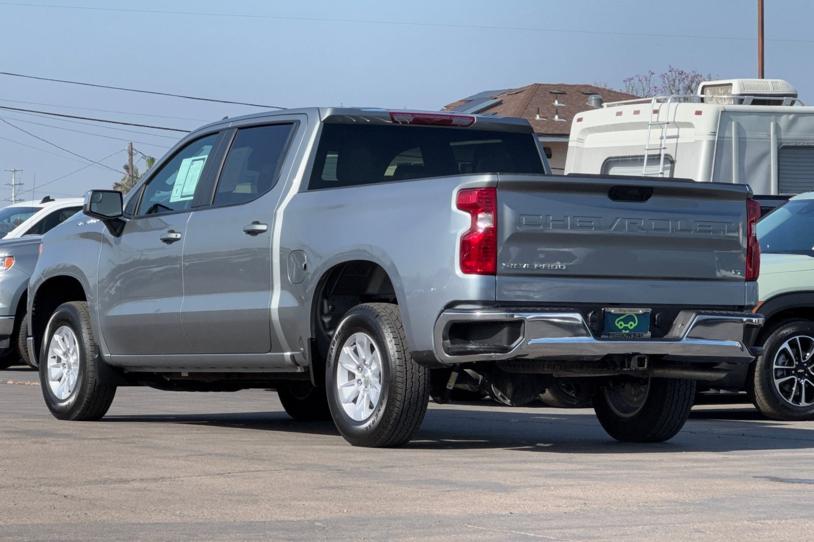 Used 2025 Chevrolet Silverado 1500 LT image 6