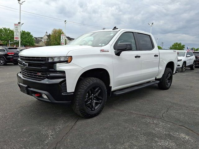 Used 2022 Chevrolet Silverado 1500 LT Trail Boss w/ Convenience Package II AWD/4WD image 3