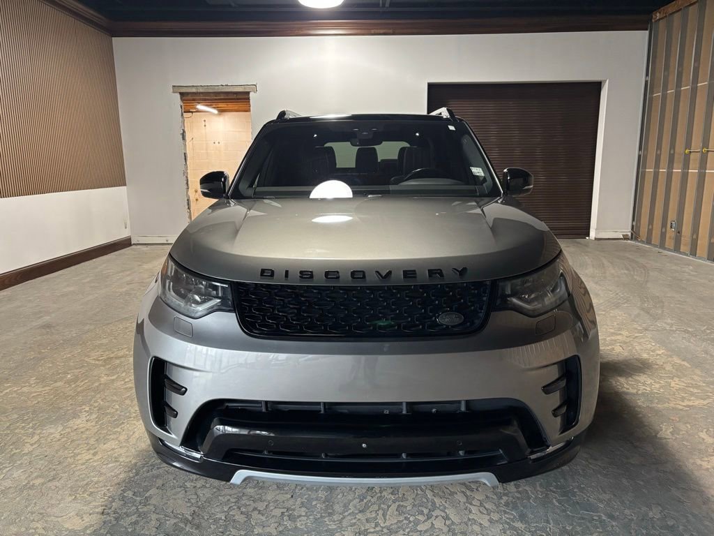 Used 2017 Land Rover Discovery HSE Luxury image 3