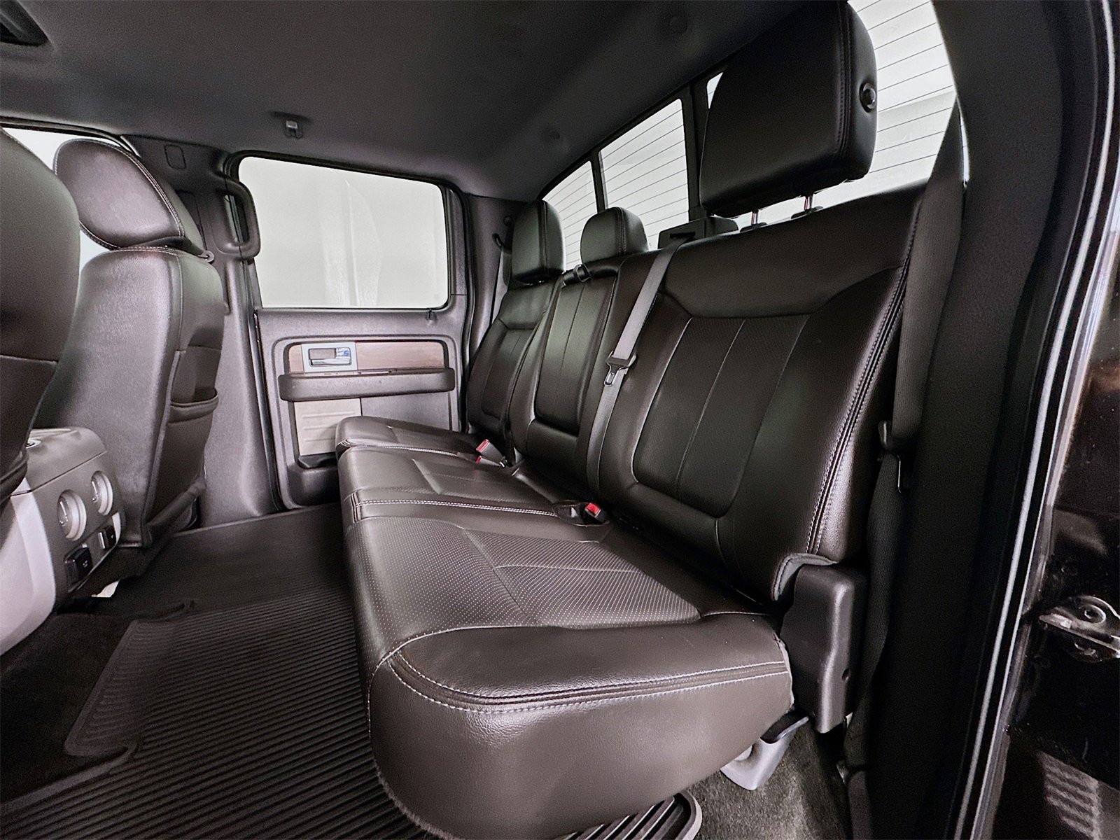 Used 2014 Ford F150 Lariat w/ Equipment Group 502A Luxury image 26