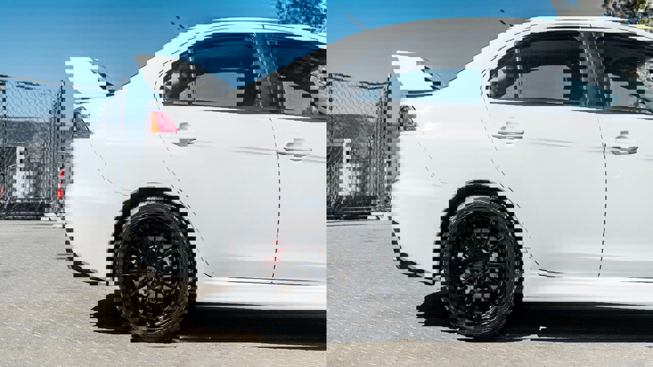 Used 2011 Mitsubishi Lancer Evolution GSR image 10