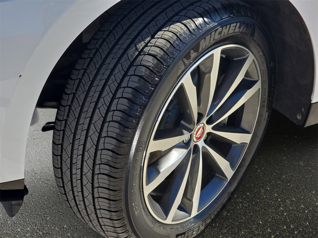 Used 2022 Jaguar F-PACE S image 36