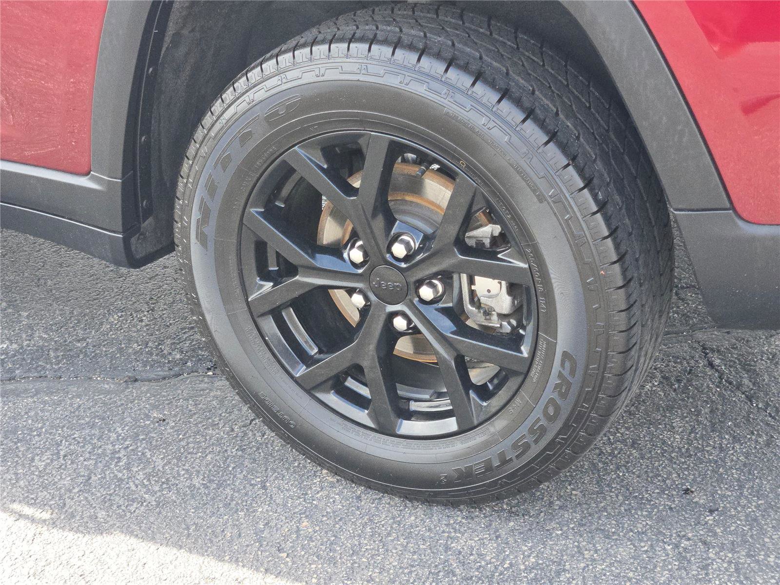 Certified 2024 Jeep Grand Cherokee Altitude image 18