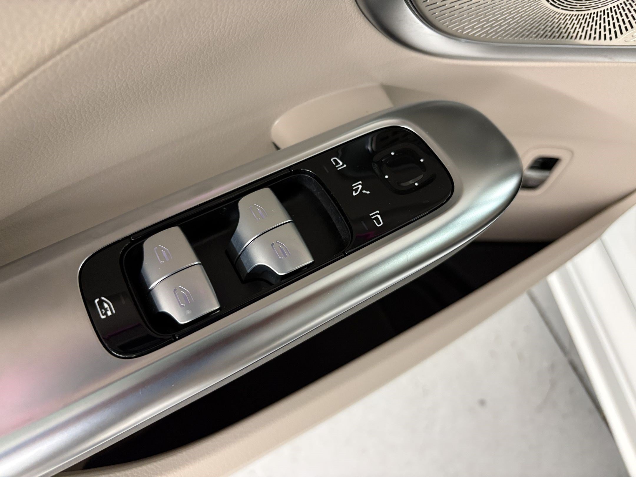 Certified 2023 Mercedes-Benz C 300 Sedan image 26