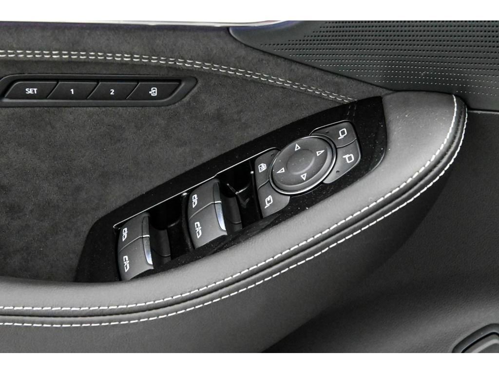 New 2026 Cadillac CT5 V w/ LPO, ONYX Package AWD/4WD image 16