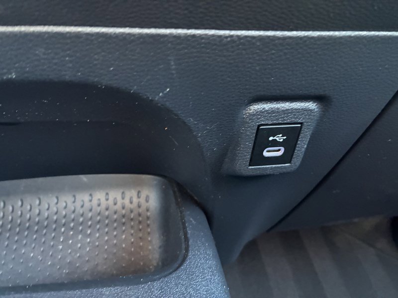 Used 2023 Toyota Corolla SE image 11