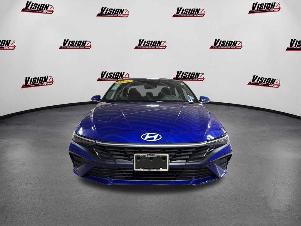 Certified 2024 Hyundai Elantra SE FWD video 2