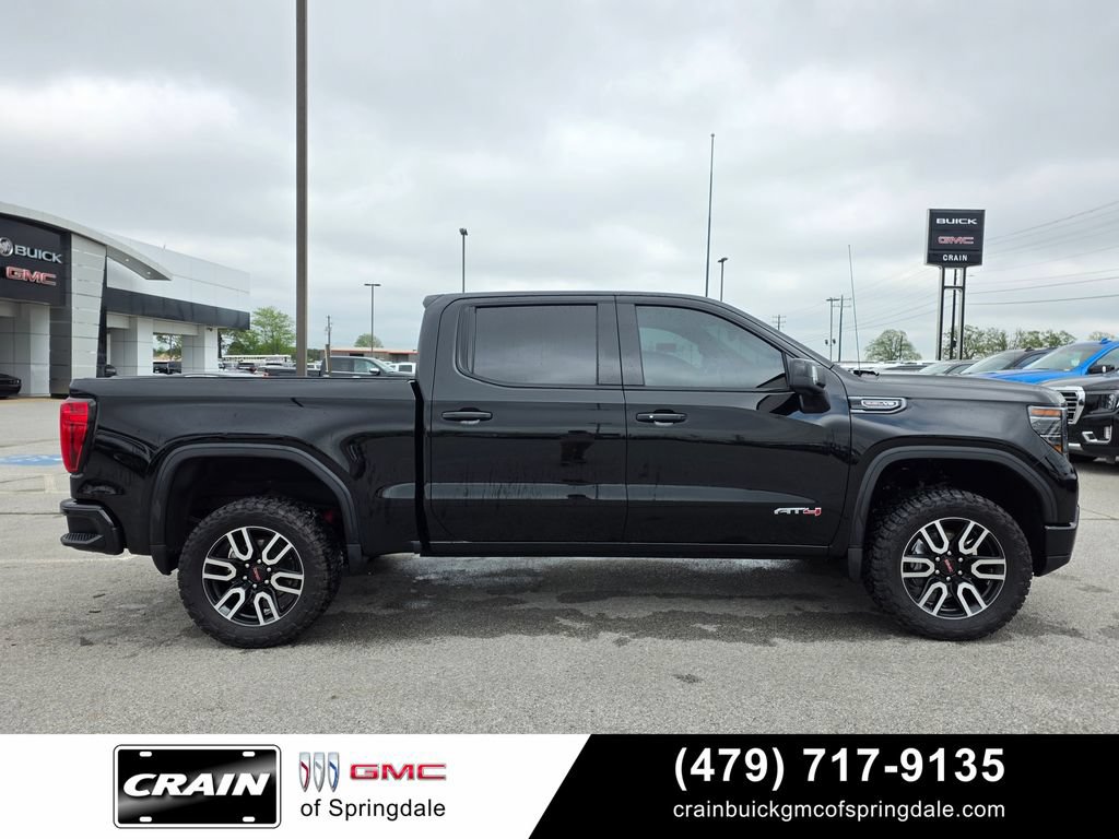 Used 2024 GMC Sierra 1500 AT4 w/ Technology Package AWD/4WD image 9