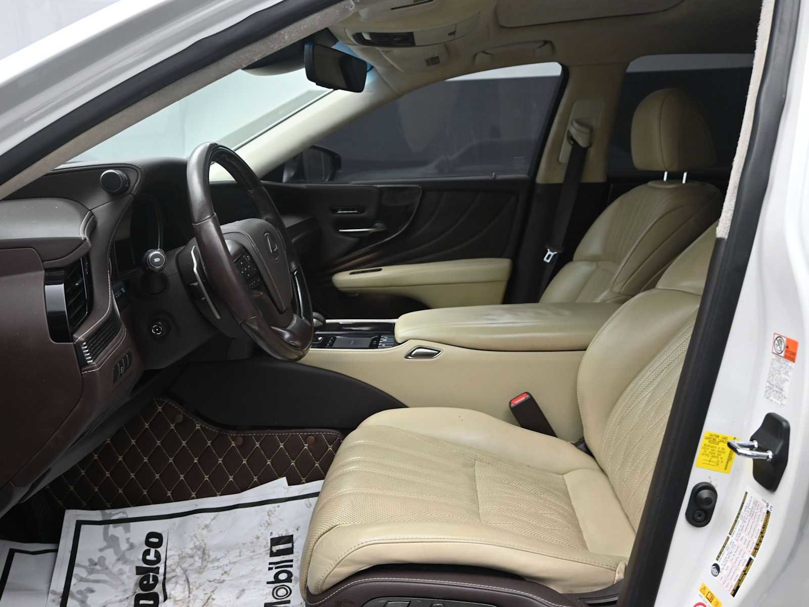 Used 2019 Lexus LS 500 w/ Interior Upgrade Package image 13