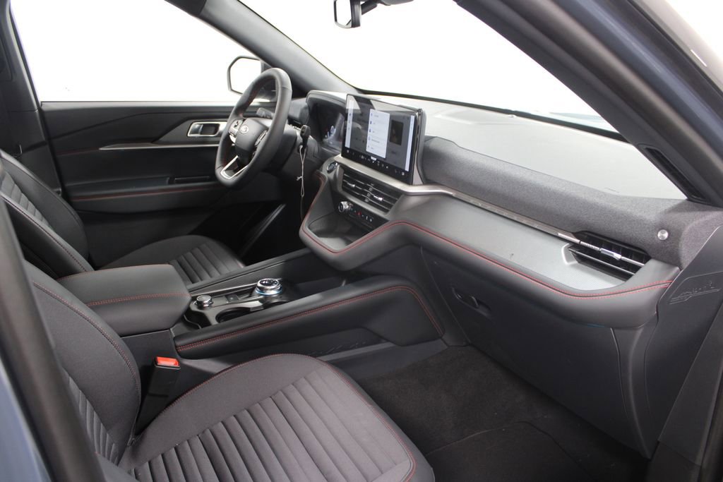 New 2026 Ford Explorer ST-Line w/ ST-Line Street Pack image 30