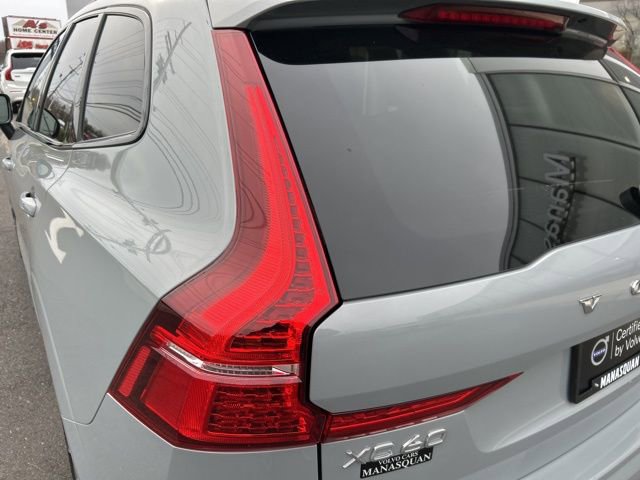 Certified 2025 Volvo XC60 B5 Plus AWD/4WD image 10