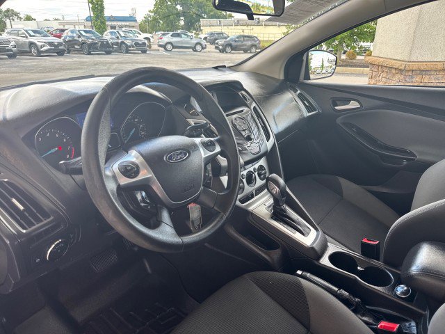 Used 2013 Ford Focus SE FWD image 11