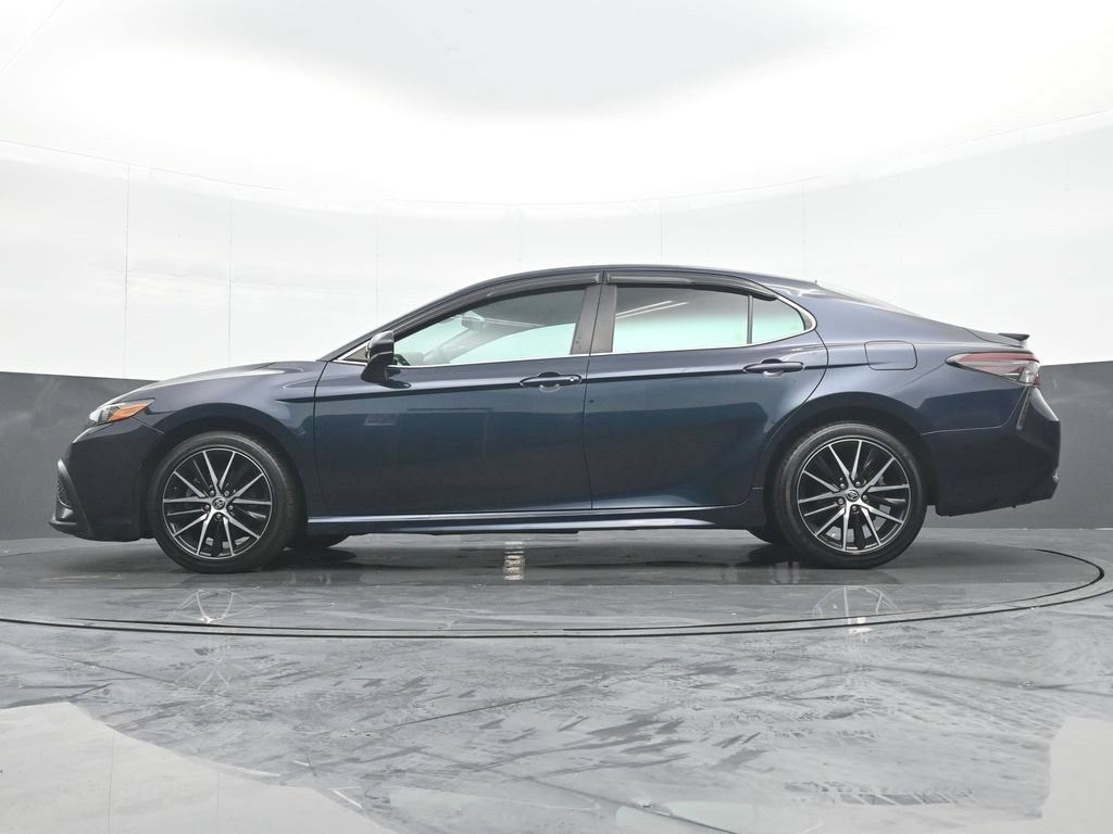 Used 2021 Toyota Camry SE FWD image 27