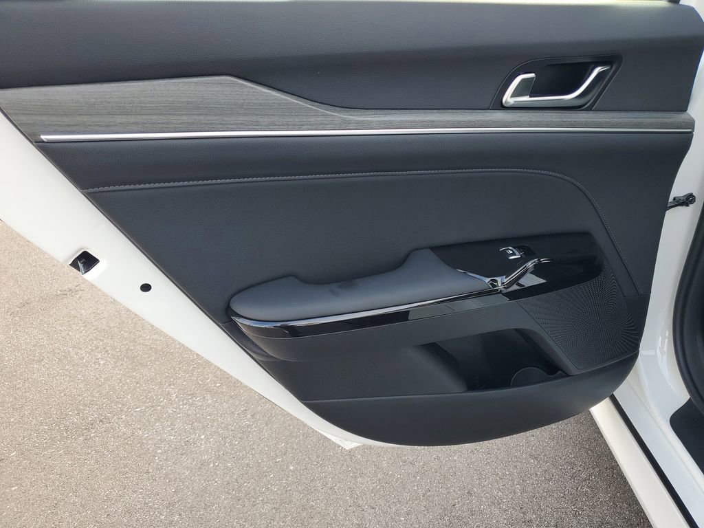 New 2026 Kia K5 EX image 23