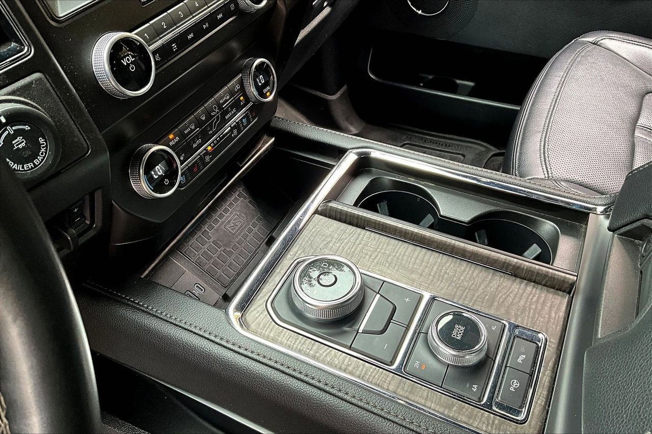 Used 2021 Ford Expedition Max Limited image 15