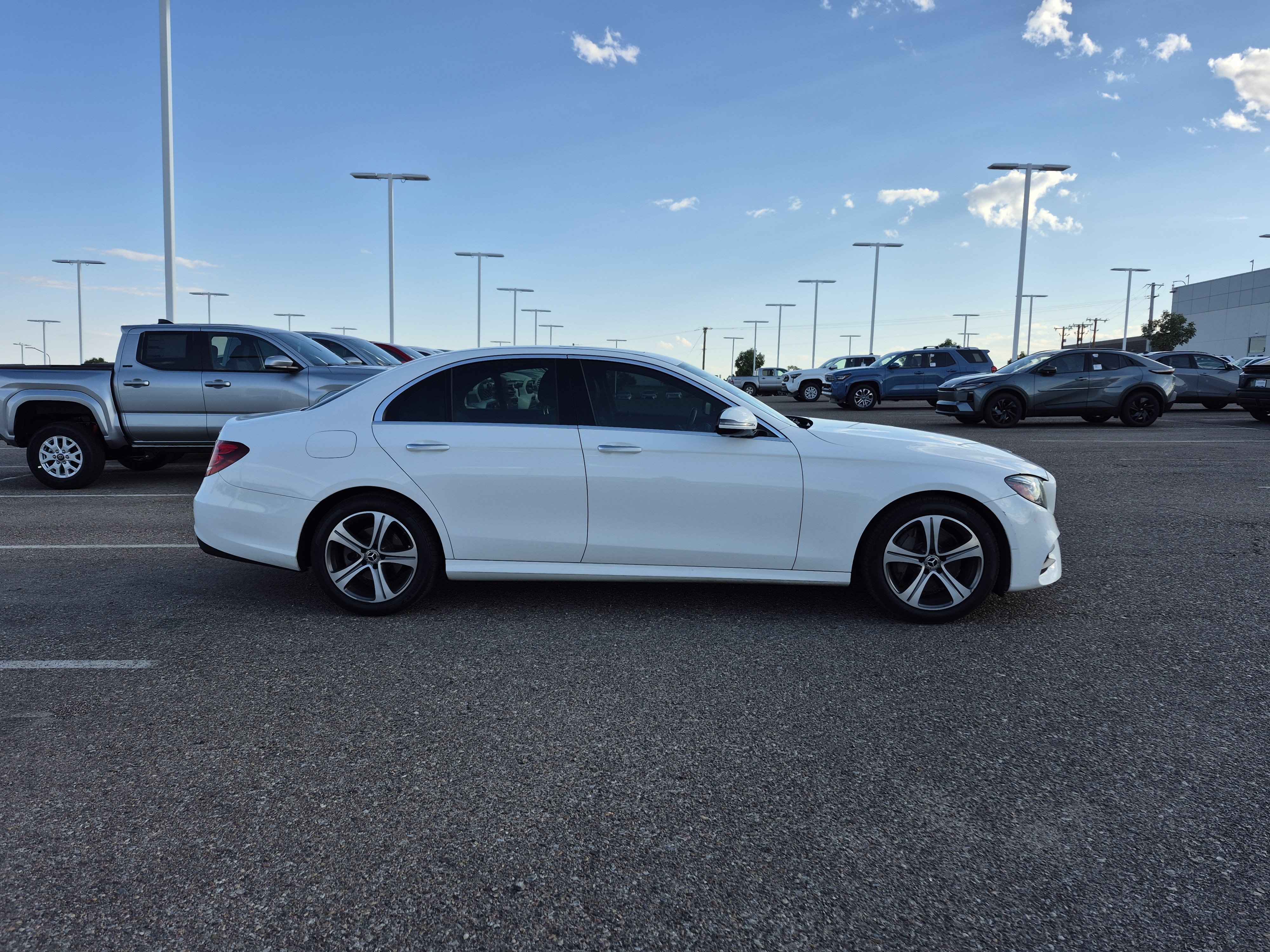 Used 2020 Mercedes-Benz E 350 4MATIC Sedan image 6