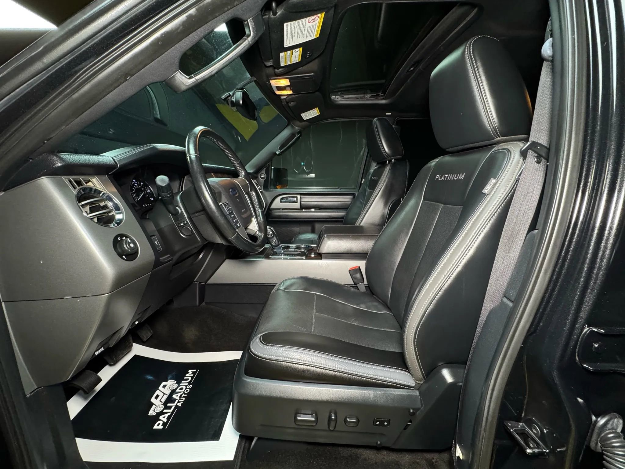Used 2015 Ford Expedition EL Platinum image 53
