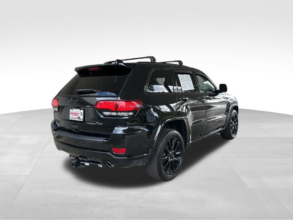 Used 2019 Jeep Grand Cherokee Altitude AWD/4WD image 3