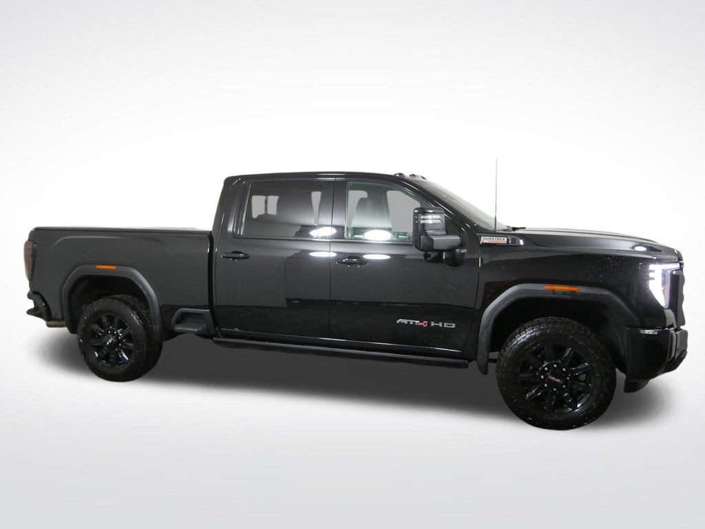 Used 2024 GMC Sierra 3500 AT4 w/ AT4 Premium Plus Package AWD/4WD image 2