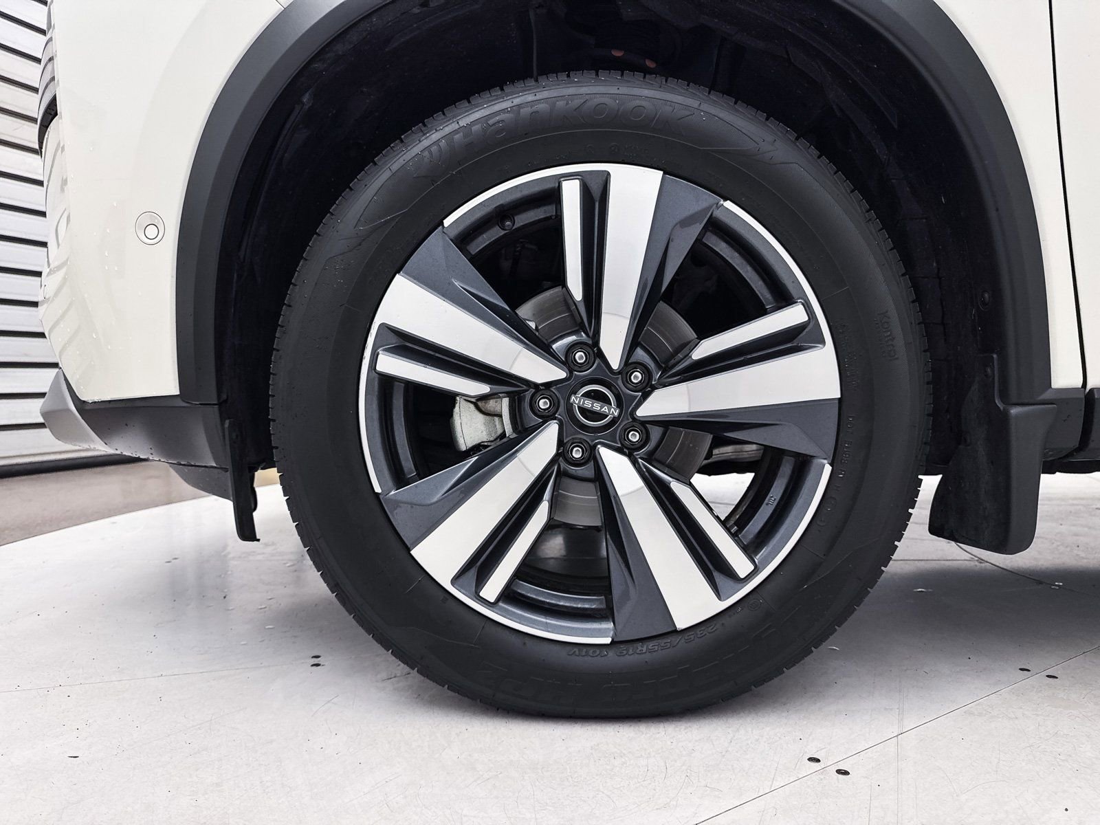 Used 2023 Nissan Rogue Platinum image 15