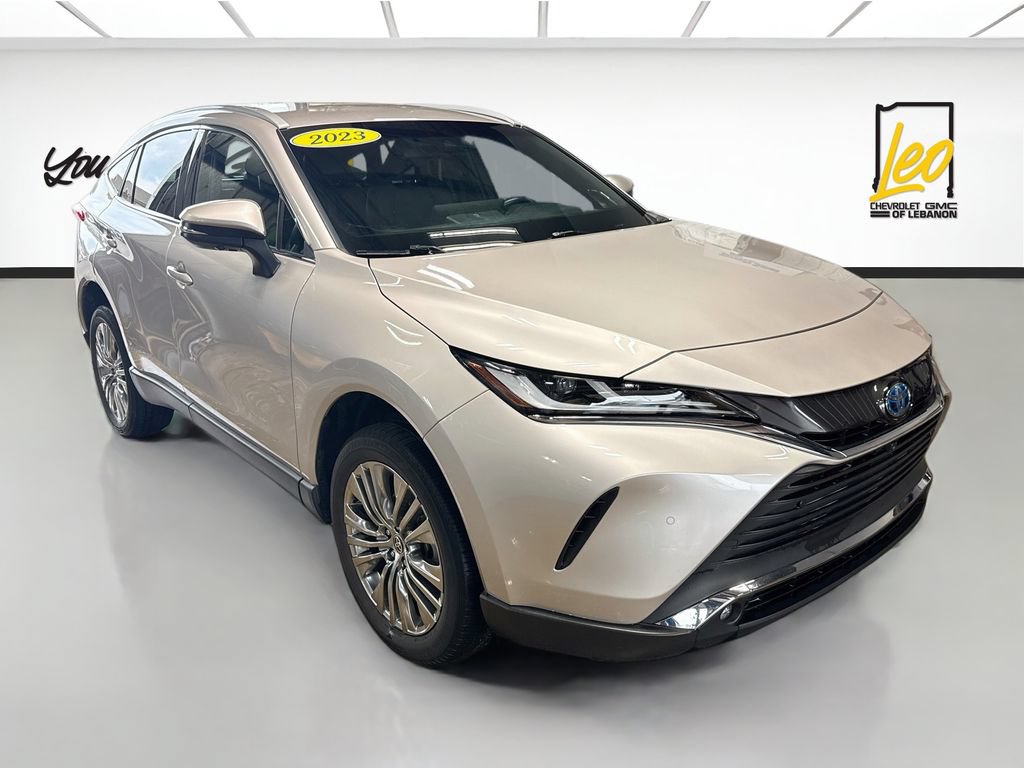 Used 2023 Toyota Venza Limited AWD/4WD image 3