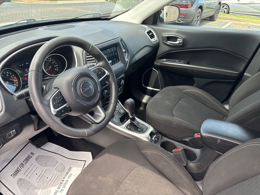 Used 2021 Jeep Compass Sport image 10