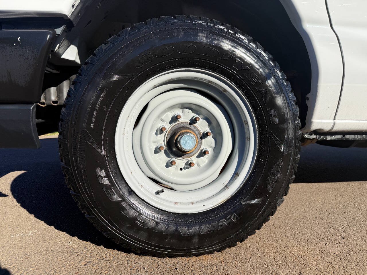 Used 2014 Ford E-350 and Econoline 350 Extended Super Duty w/ Power Group RWD image 36