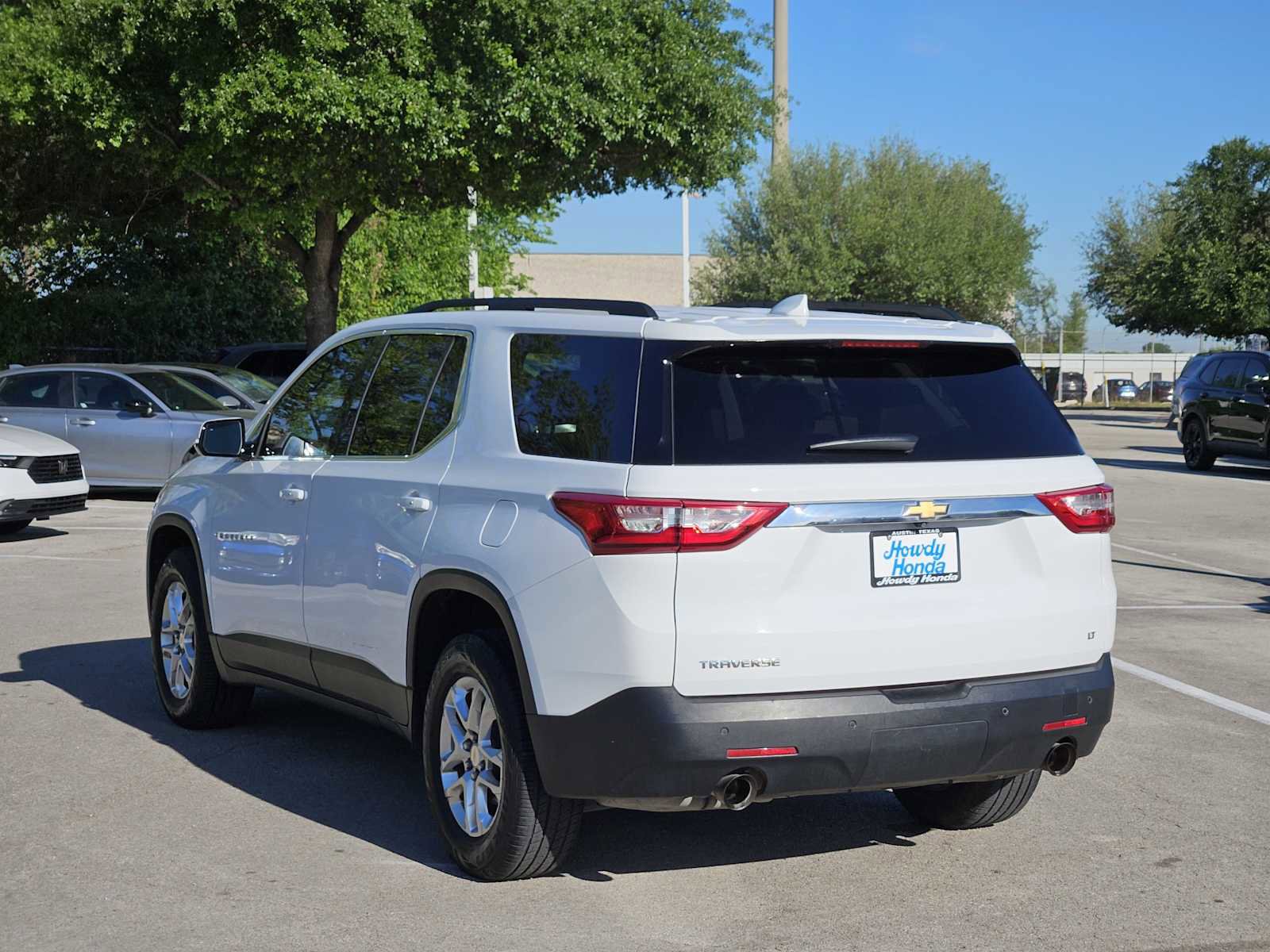 Used 2020 Chevrolet Traverse LT w/ Driver Confidence II Package image 5