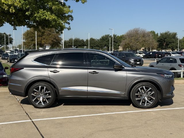 Used 2024 Acura MDX w/ Technology Package FWD image 3