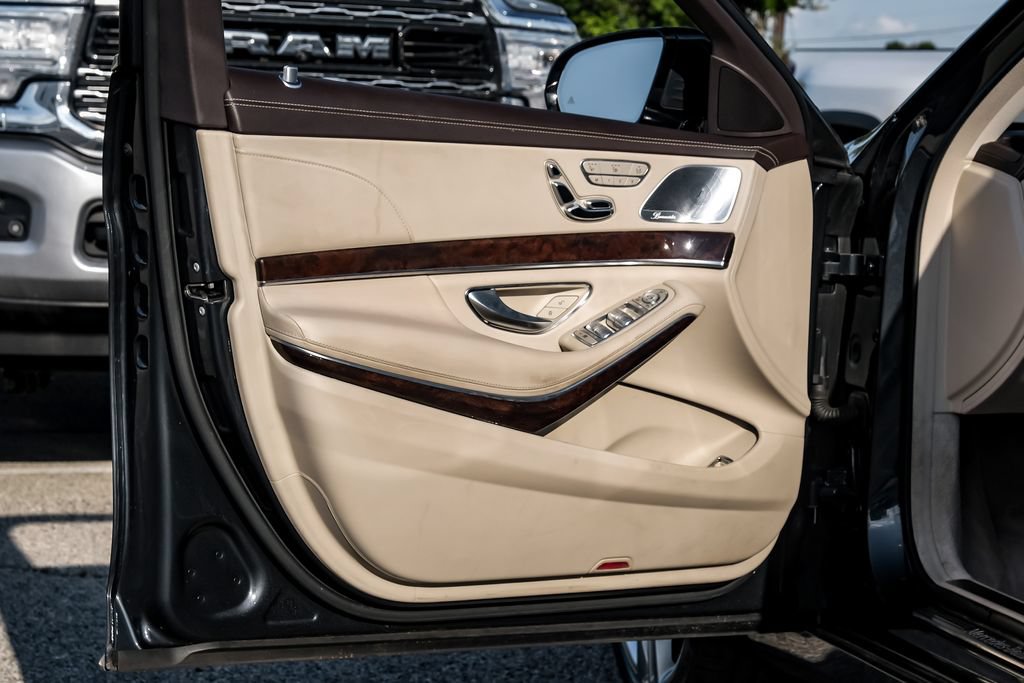 Used 2019 Mercedes-Benz S 560 Sedan image 47