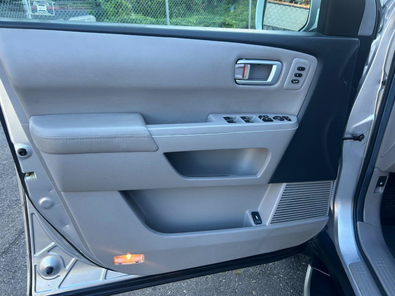 Used 2011 Honda Pilot Touring image 13