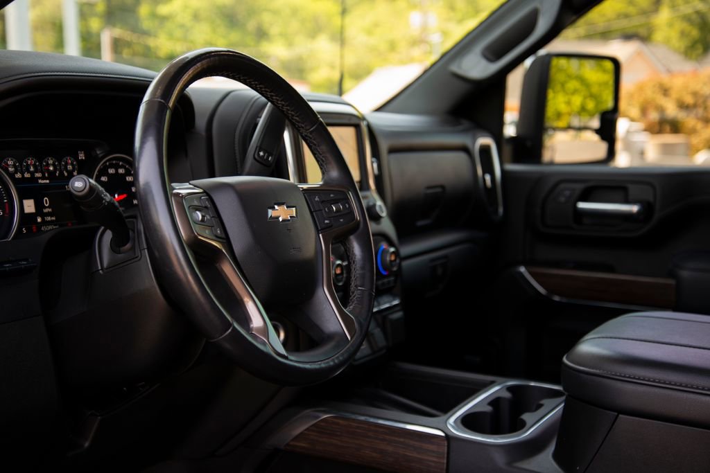 Used 2023 Chevrolet Silverado 3500 High Country w/ Technology Package AWD/4WD image 22