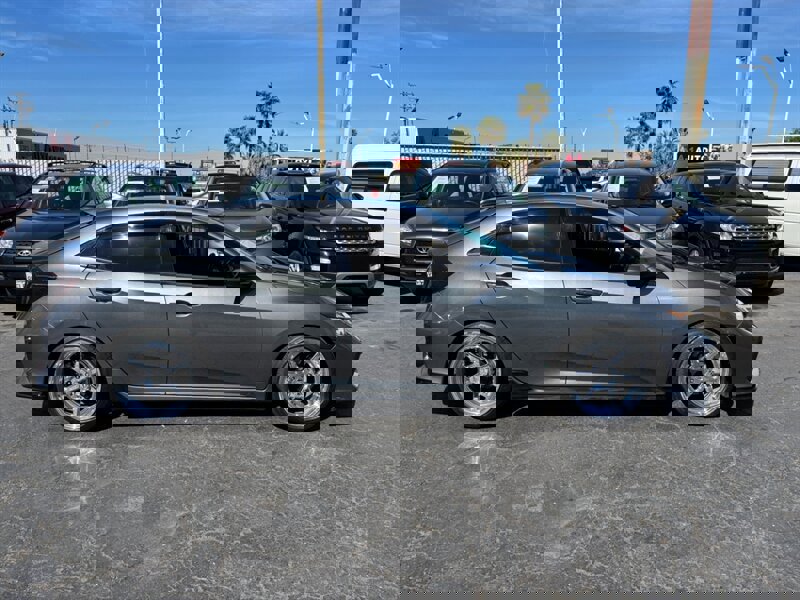 Used 2020 Honda Civic Sport image 2