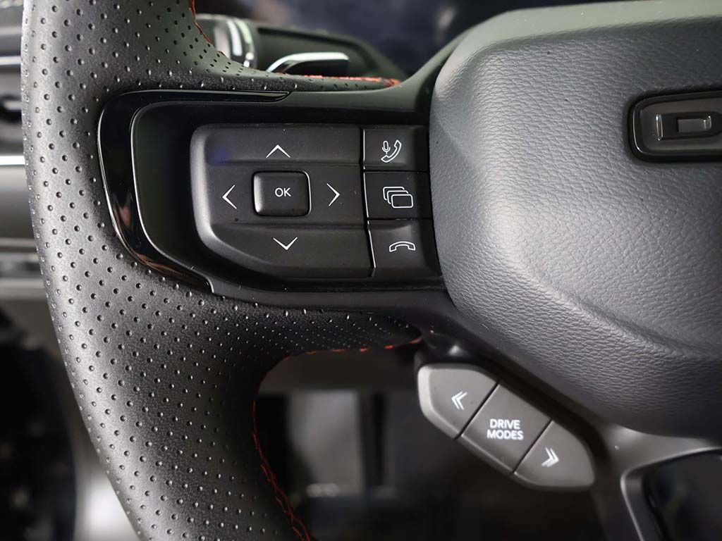 Used 2024 Dodge Charger R/T w/ Plus Group image 40