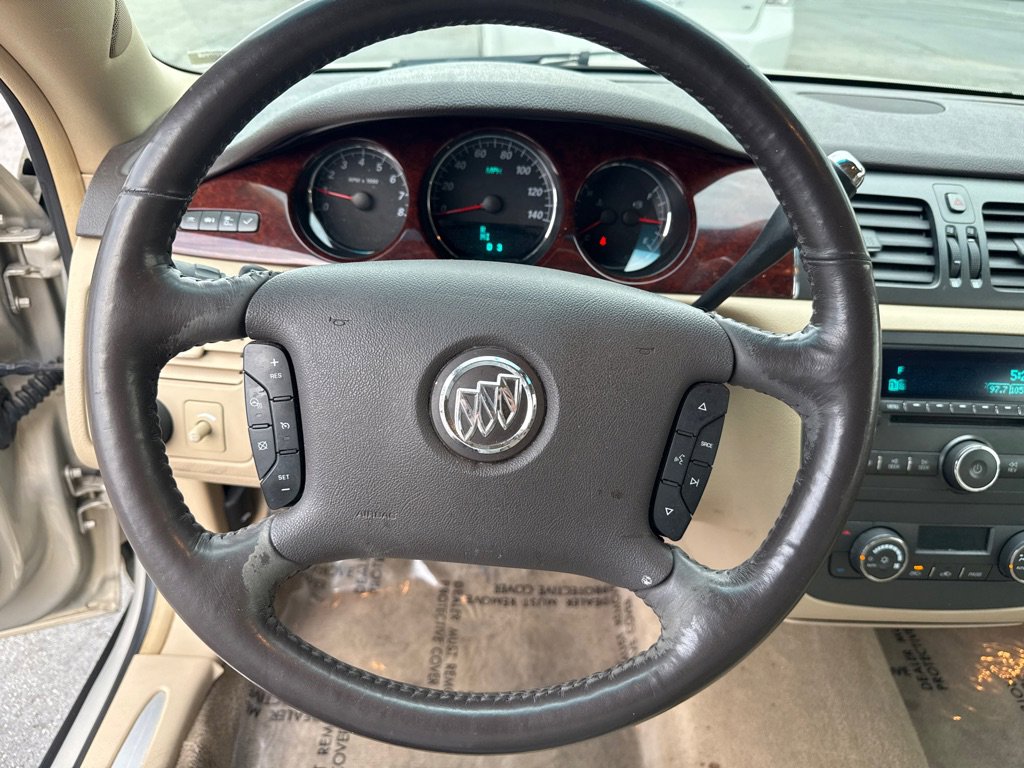 Used 2007 Buick Lucerne CXL w/ Luxury Package FWD image 14