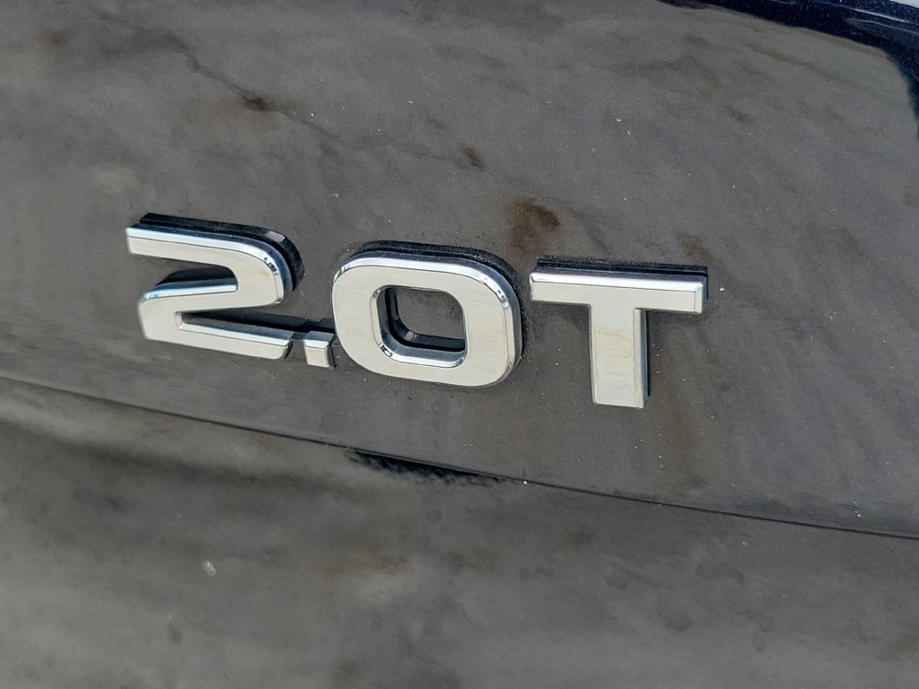 Used 2020 Genesis G70 2.0T RWD image 14