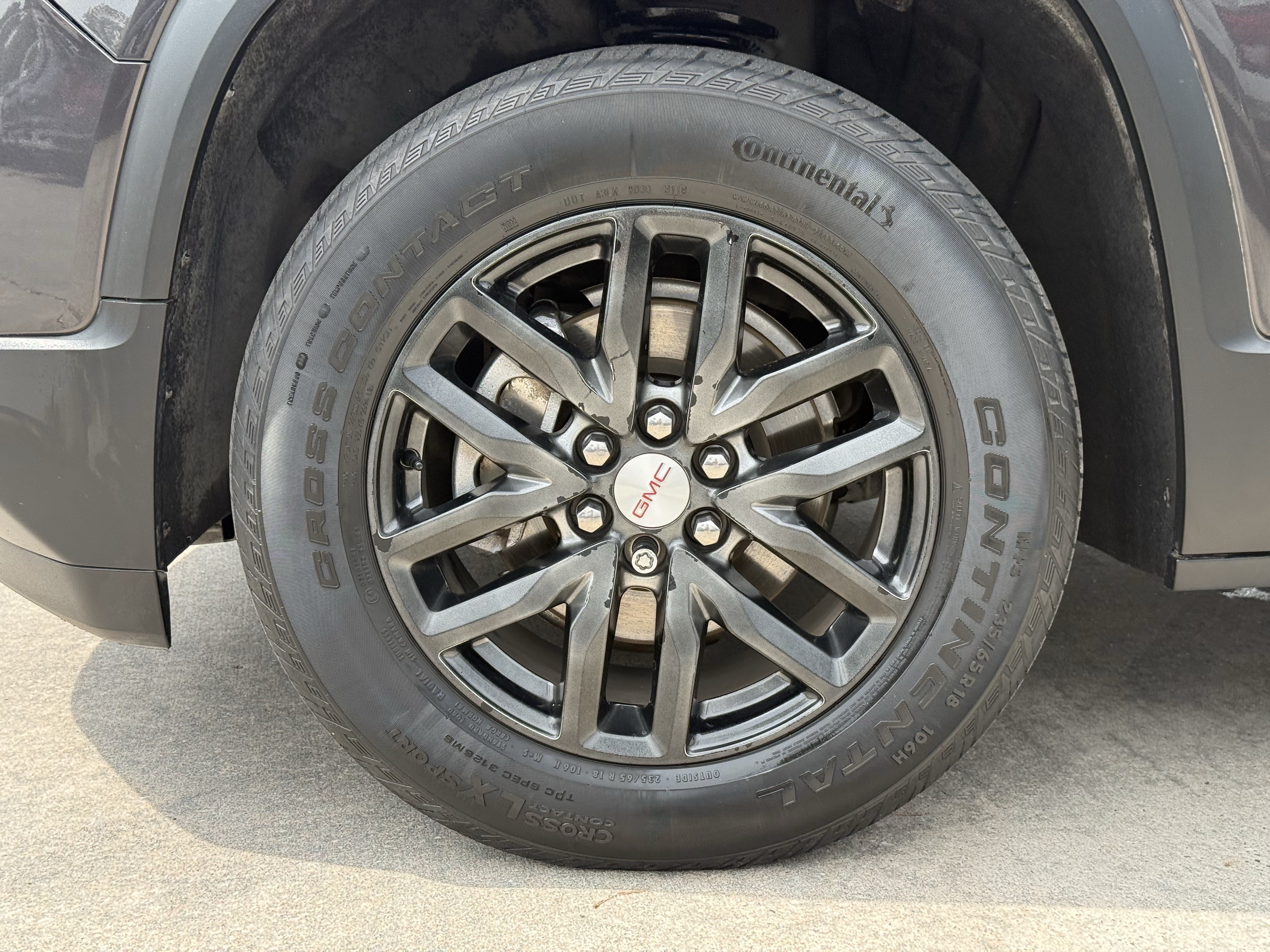 Used 2019 GMC Acadia SLT w/ LPO, Floor Liner Package FWD image 12