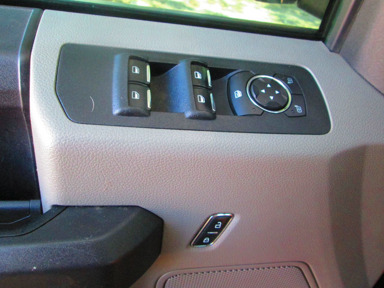 Used 2018 Ford F150 XL w/ Equipment Group 101A Mid image 15