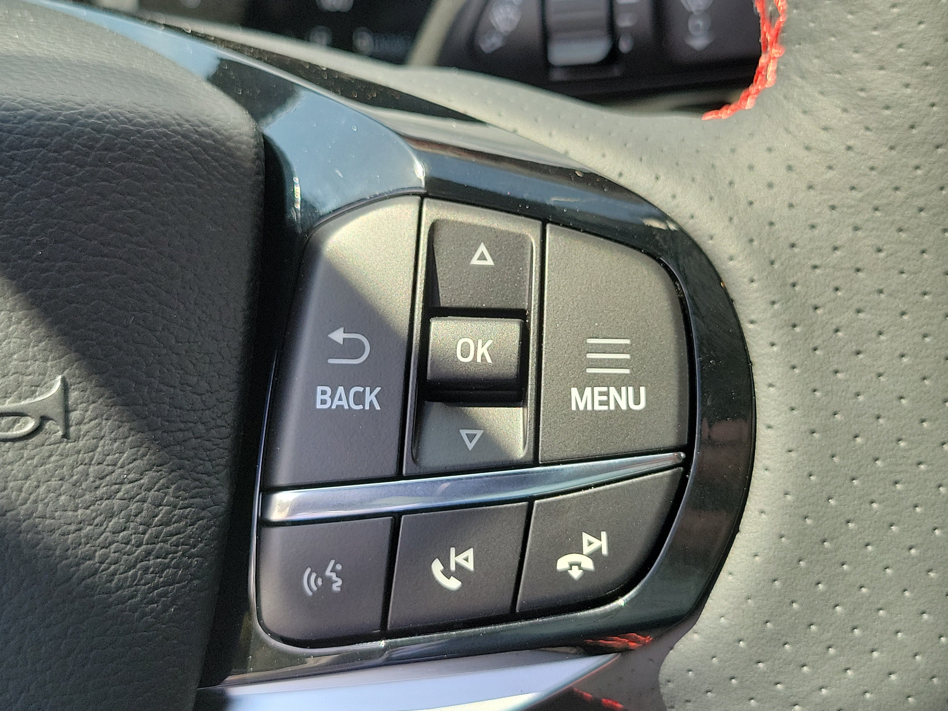 New 2027 Ford Explorer ST-Line w/ Premium Package RWD image 30