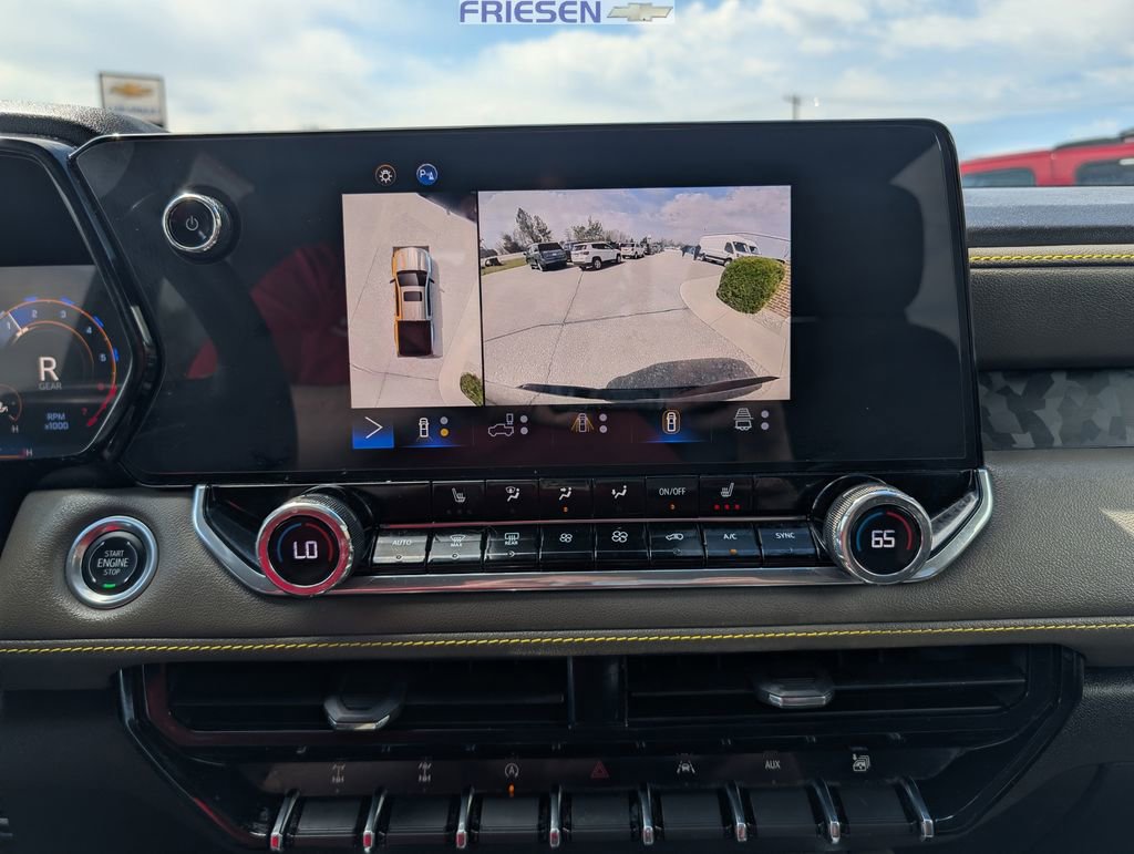 Used 2024 Chevrolet Colorado ZR2 w/ Technology Package image 18