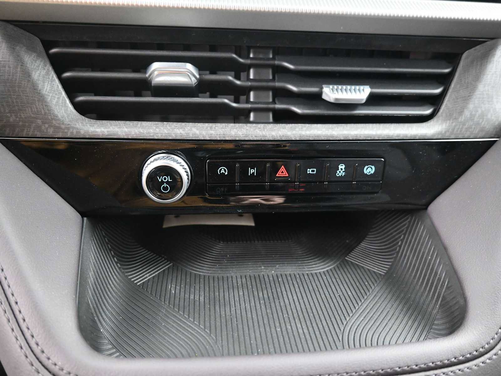 New 2026 Ford Explorer Platinum image 35