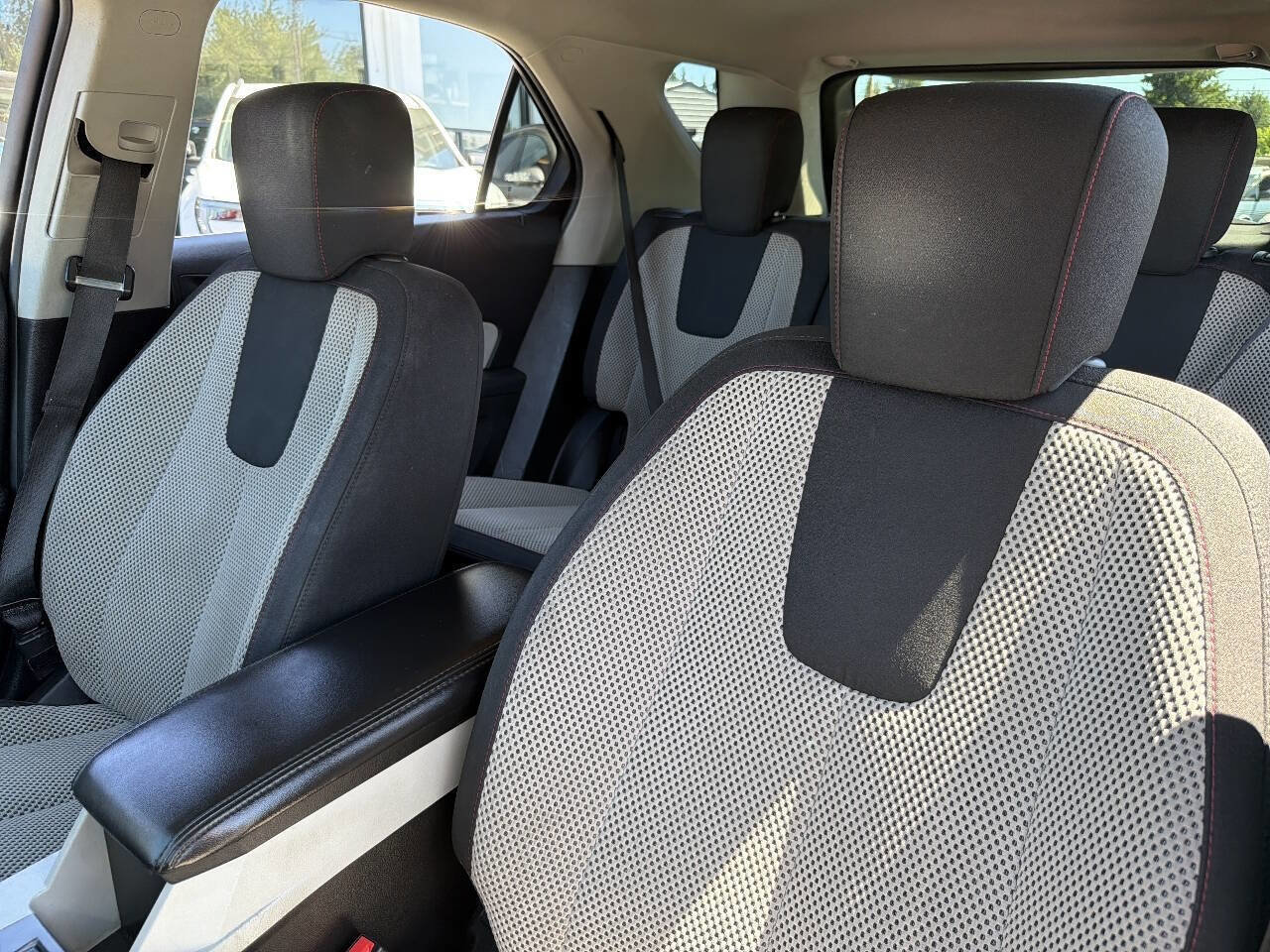 Used 2016 Chevrolet Equinox LT AWD/4WD image 34