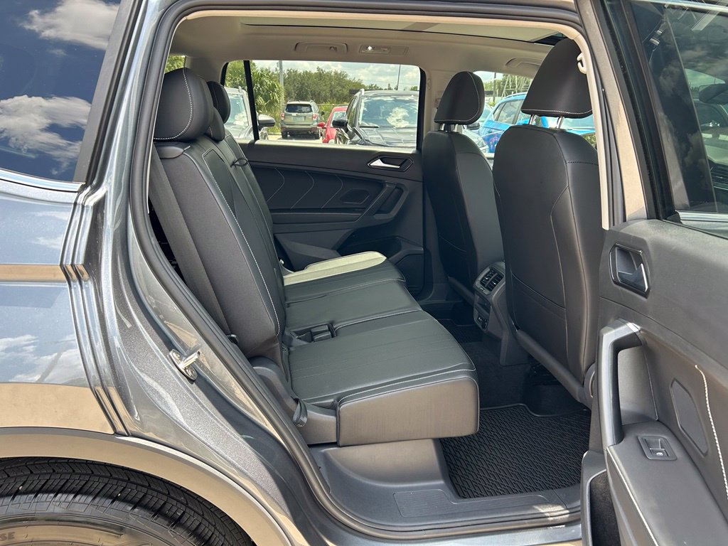 Certified 2023 Volkswagen Tiguan SE w/ Panoramic Sunroof Package FWD image 45
