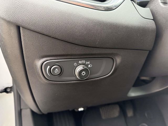 Certified 2022 Chevrolet Equinox LT FWD image 19