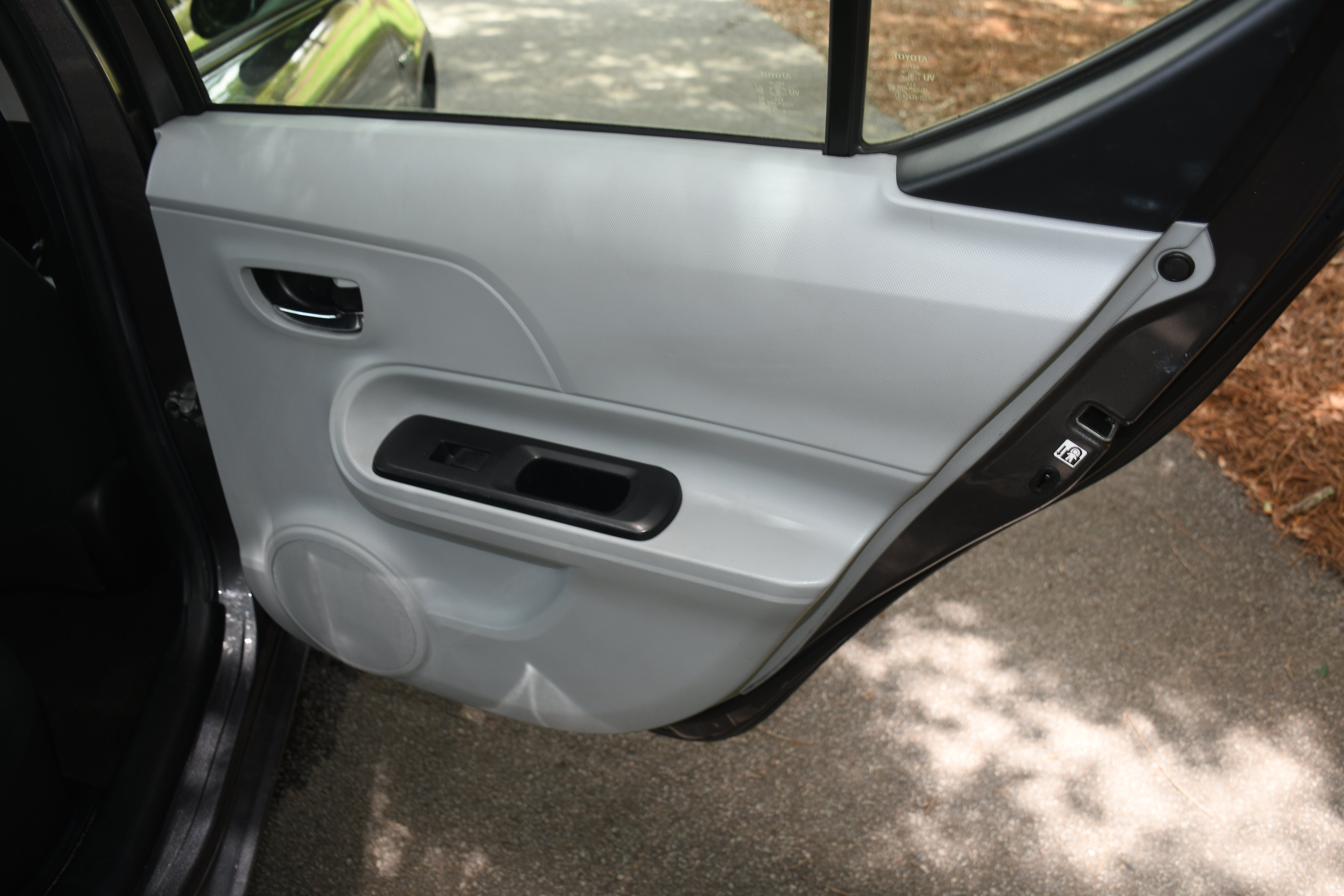 Used 2013 Toyota Prius C Three FWD image 18