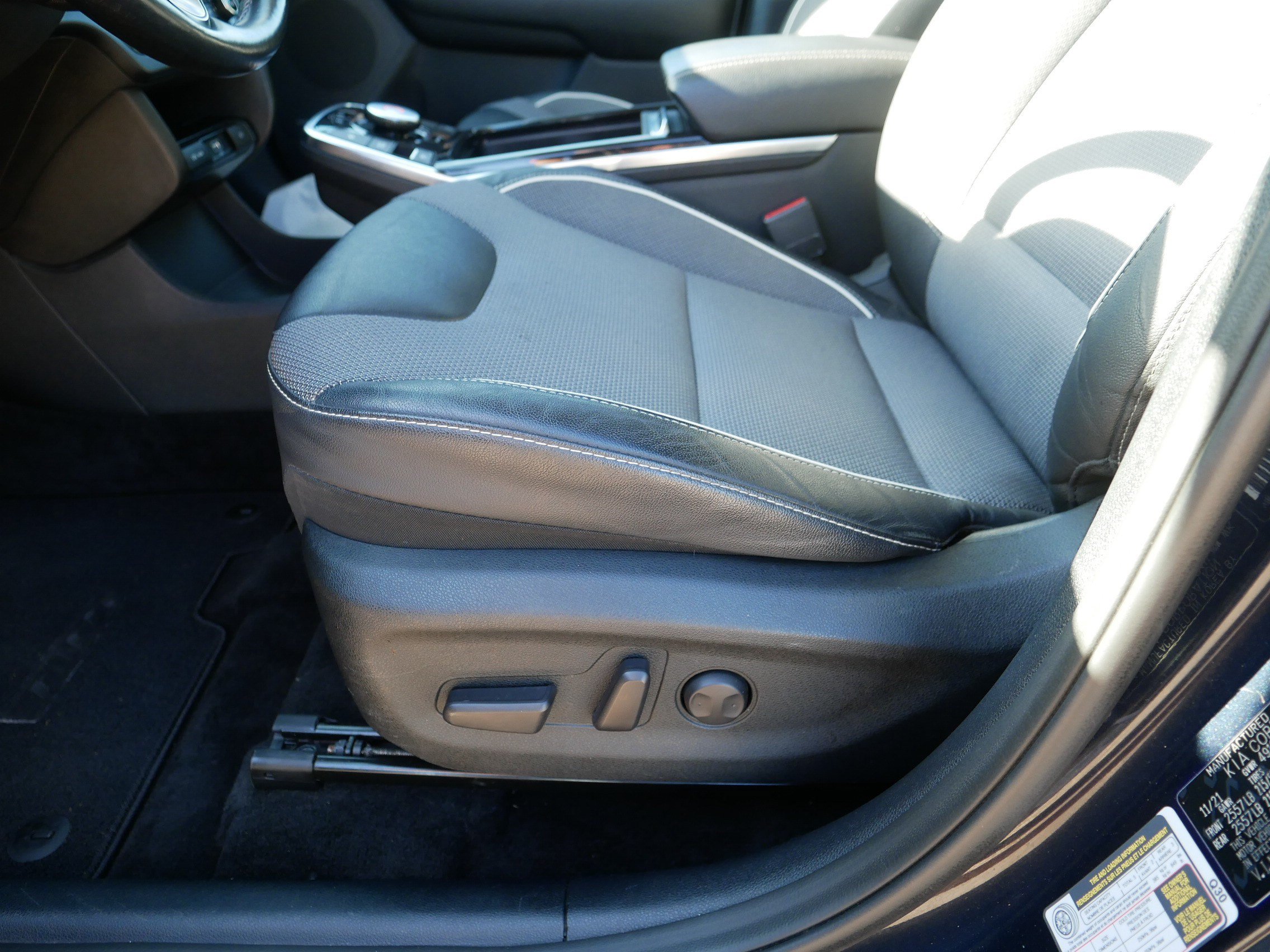 Used 2022 Kia Niro EX w/ Cold Weather Package FWD image 20