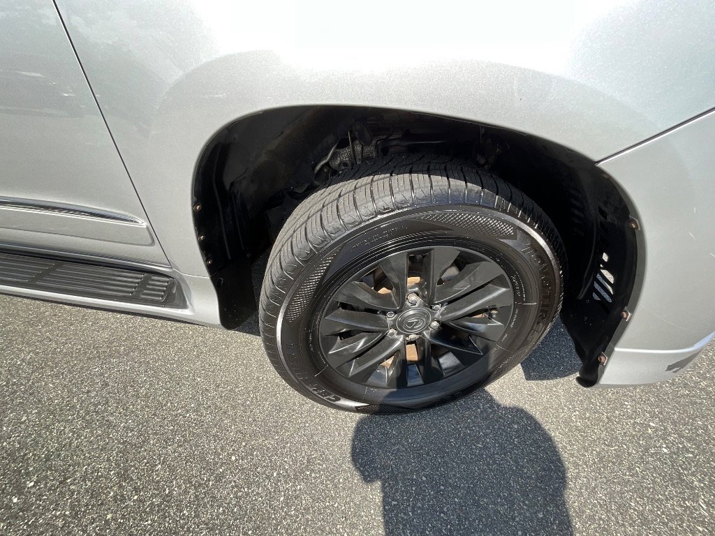 Used 2015 Lexus GX 460 image 14