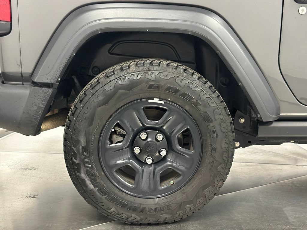 Used 2018 Jeep Wrangler Sport AWD/4WD image 25
