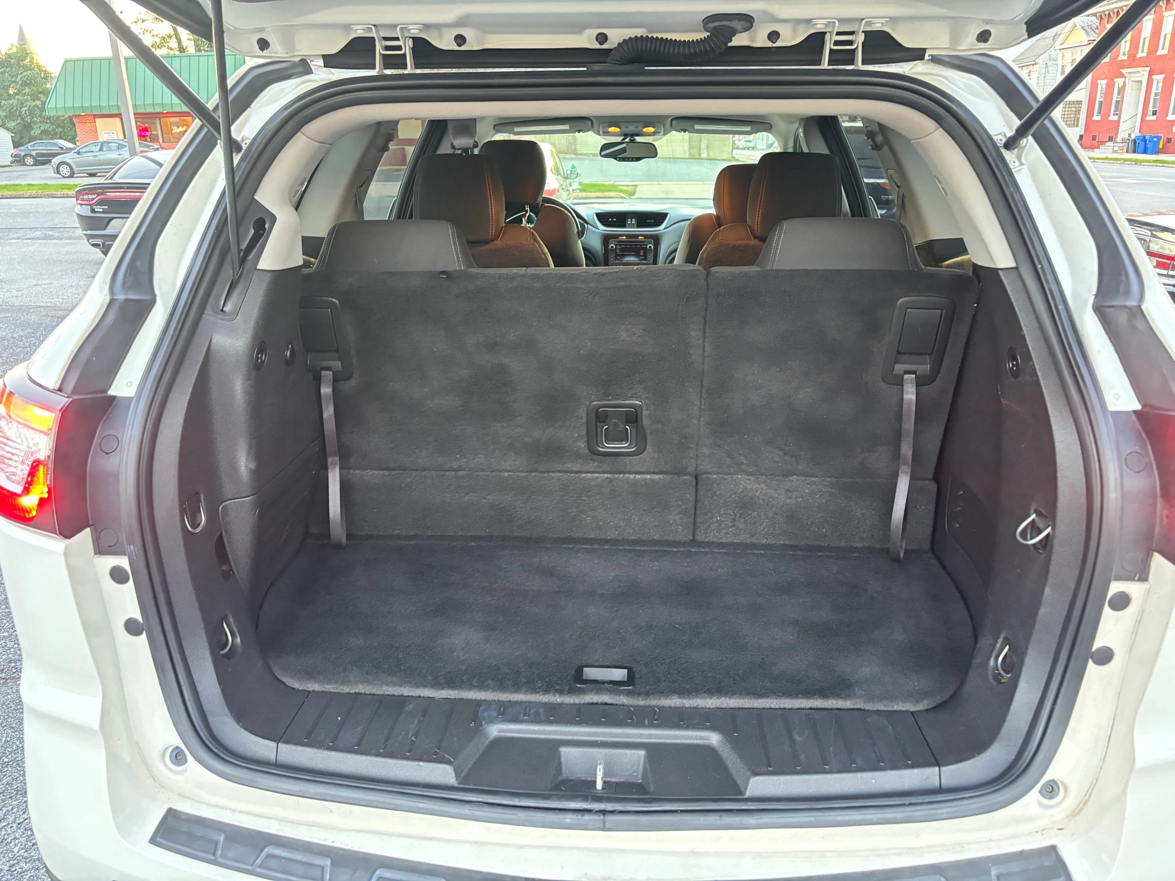Used 2015 Chevrolet Traverse LT AWD/4WD image 36