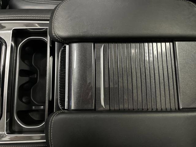 Used 2024 Jeep Wagoneer L 4WD w/ Premium Group I image 22